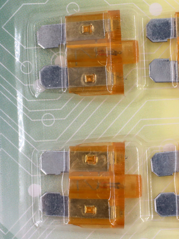 Предохранитель 5 А NORMA с индикатором LED 