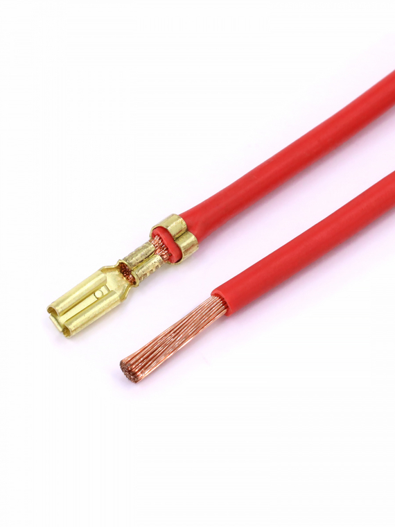 Контакт гнездовой серии 2.8, обжатый с проводом 2,5 кв. мм. (разъем мама)