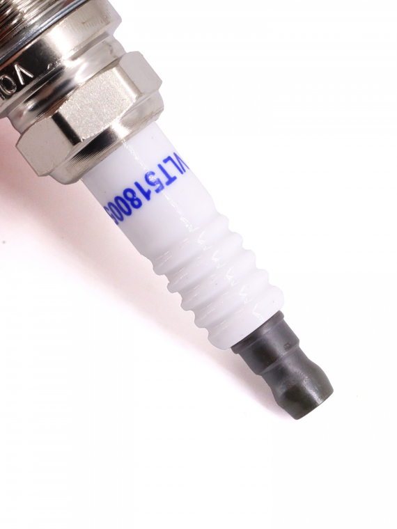 Свеча зажигания VOLTON KIA/ MAZ/ NIS PEU REN VOL SUZ CIT /ROVER